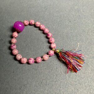 Tassel Beaded Stretch Bracelet 7 In Pink Purple Speckled Beads Magenta Accent Be